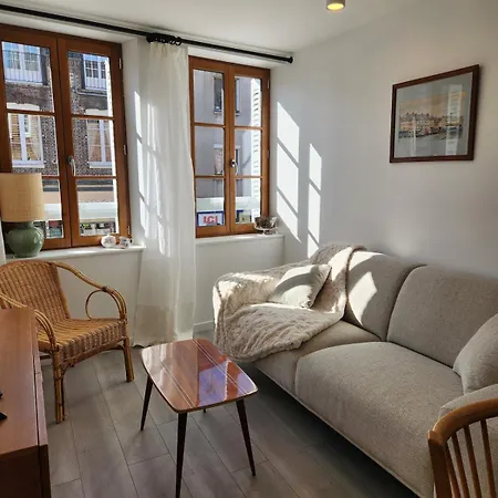 Cour Saint Jean Apartment *